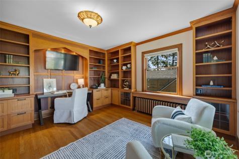 3608 43rd Avenue NE Seattle WA 98105