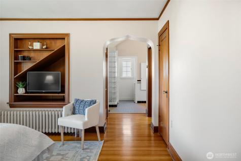 3608 43rd Avenue NE Seattle WA 98105