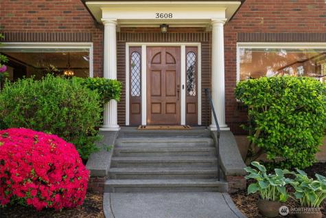 3608 43rd Avenue NE Seattle WA 98105