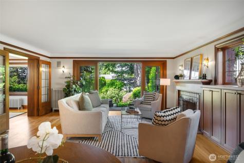 3608 43rd Avenue NE Seattle WA 98105