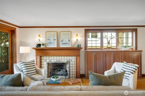 3608 43rd Avenue NE Seattle WA 98105