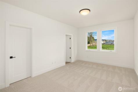 510 Nile Ave NE Renton WA 98059