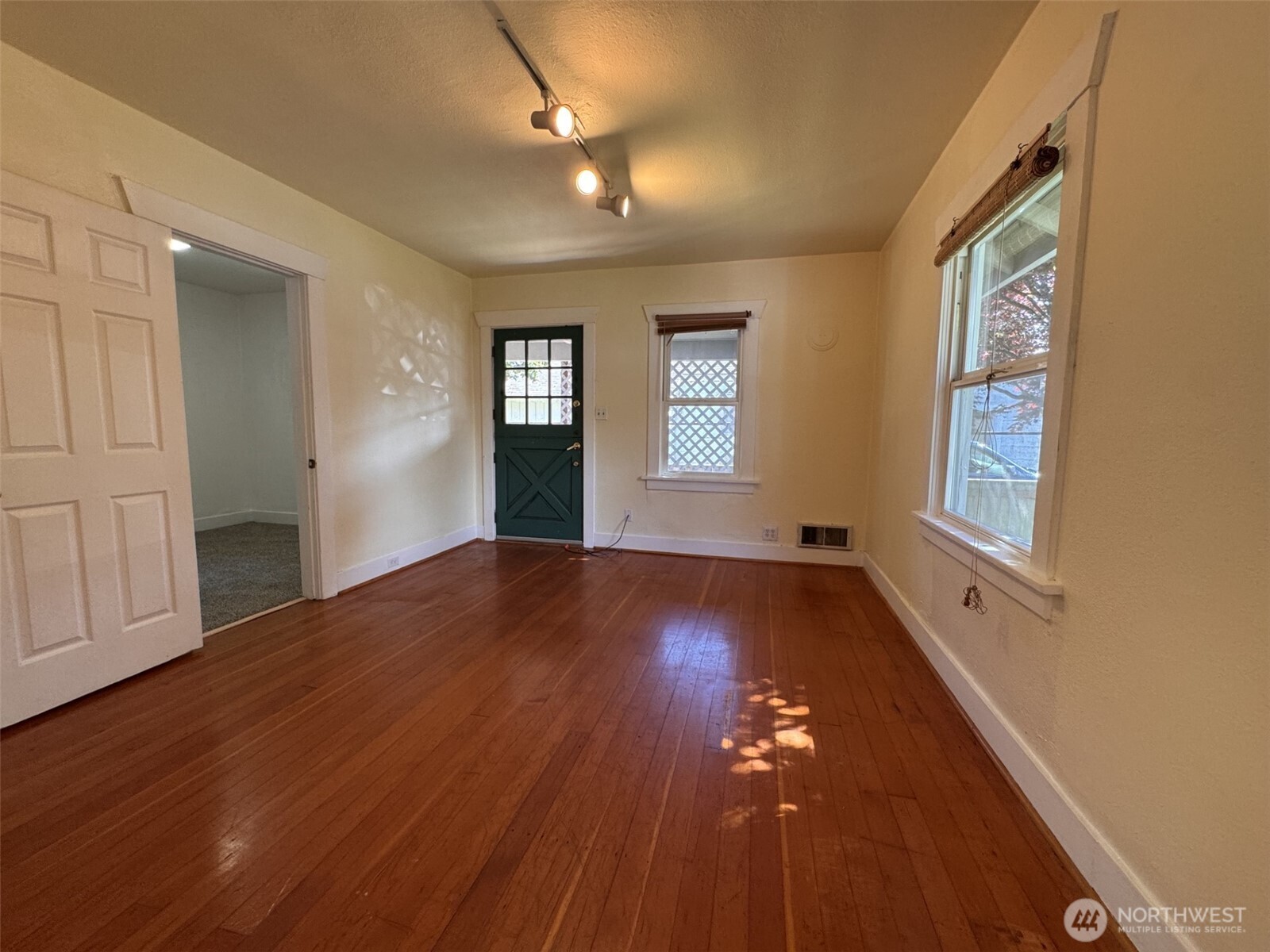1022 Rockefeller Avenue Everett WA 98201