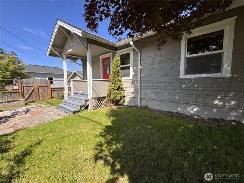 1022 Rockefeller Avenue Everett WA 98201