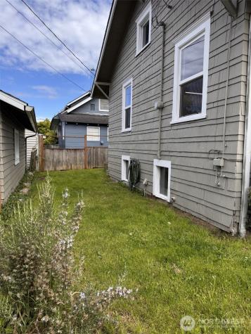 1022 Rockefeller Avenue Everett WA 98201