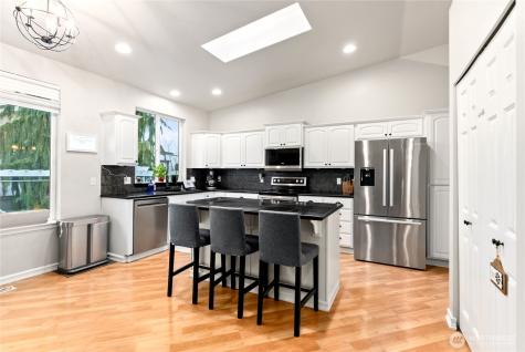 10018 Cascadian Avenue SE Yelm WA 98597
