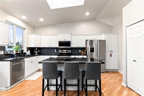 10018 Cascadian Avenue SE Yelm WA 98597