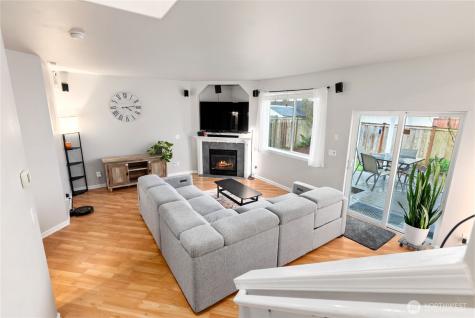 10018 Cascadian Avenue SE Yelm WA 98597