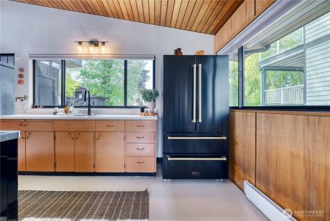103 Bay View Drive Point Roberts WA 98281