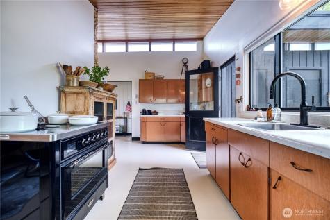 103 Bay View Drive Point Roberts WA 98281