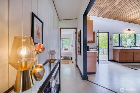 103 Bay View Drive Point Roberts WA 98281