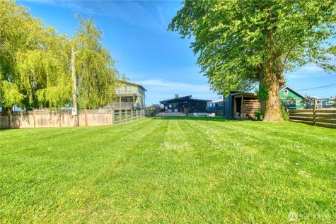 103 Bay View Drive Point Roberts WA 98281