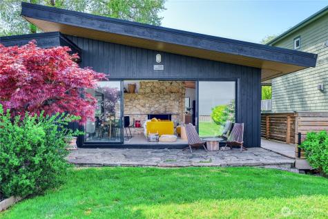103 Bay View Drive Point Roberts WA 98281