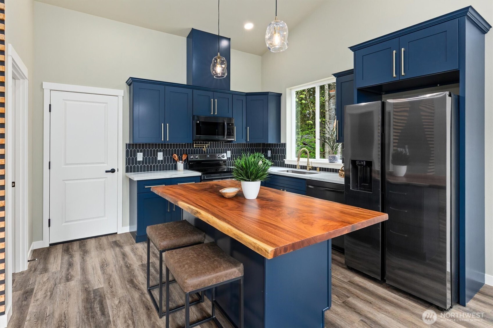 17624 Valley Lane SE Yelm WA 98597