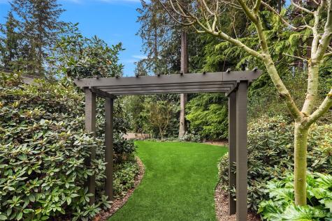 3908 142nd Place NE Bellevue WA 98007