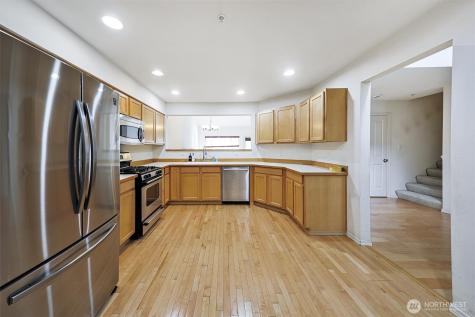 22534 43rd Avenue S Kent WA 98032