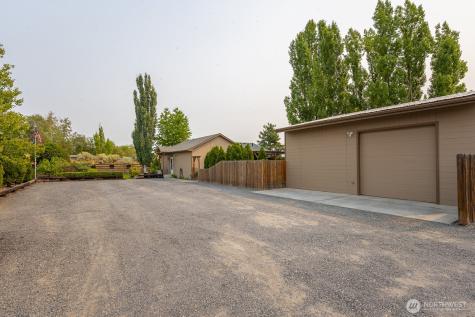 716 S Wanapum Drive Moses Lake WA 98837