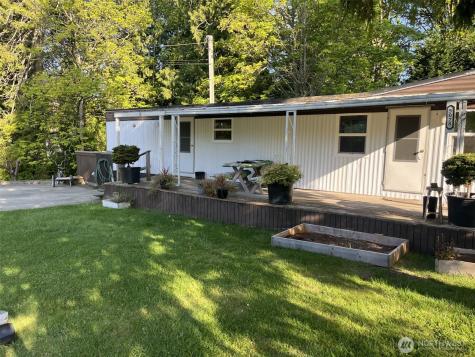 5028 Maple Street Blaine WA 98230