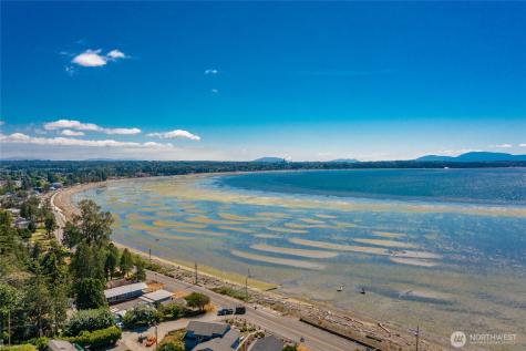 5028 Maple Street Blaine WA 98230