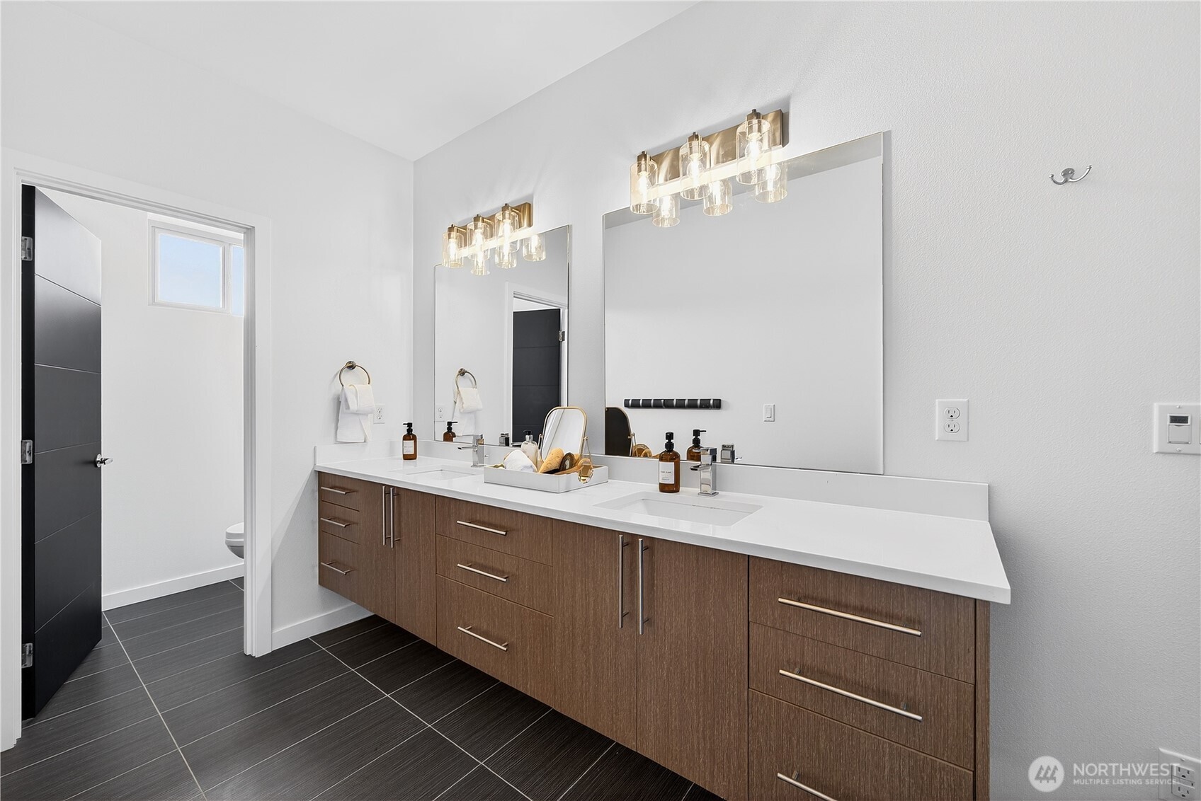 6320 36th Avenue SW Seattle WA 98126