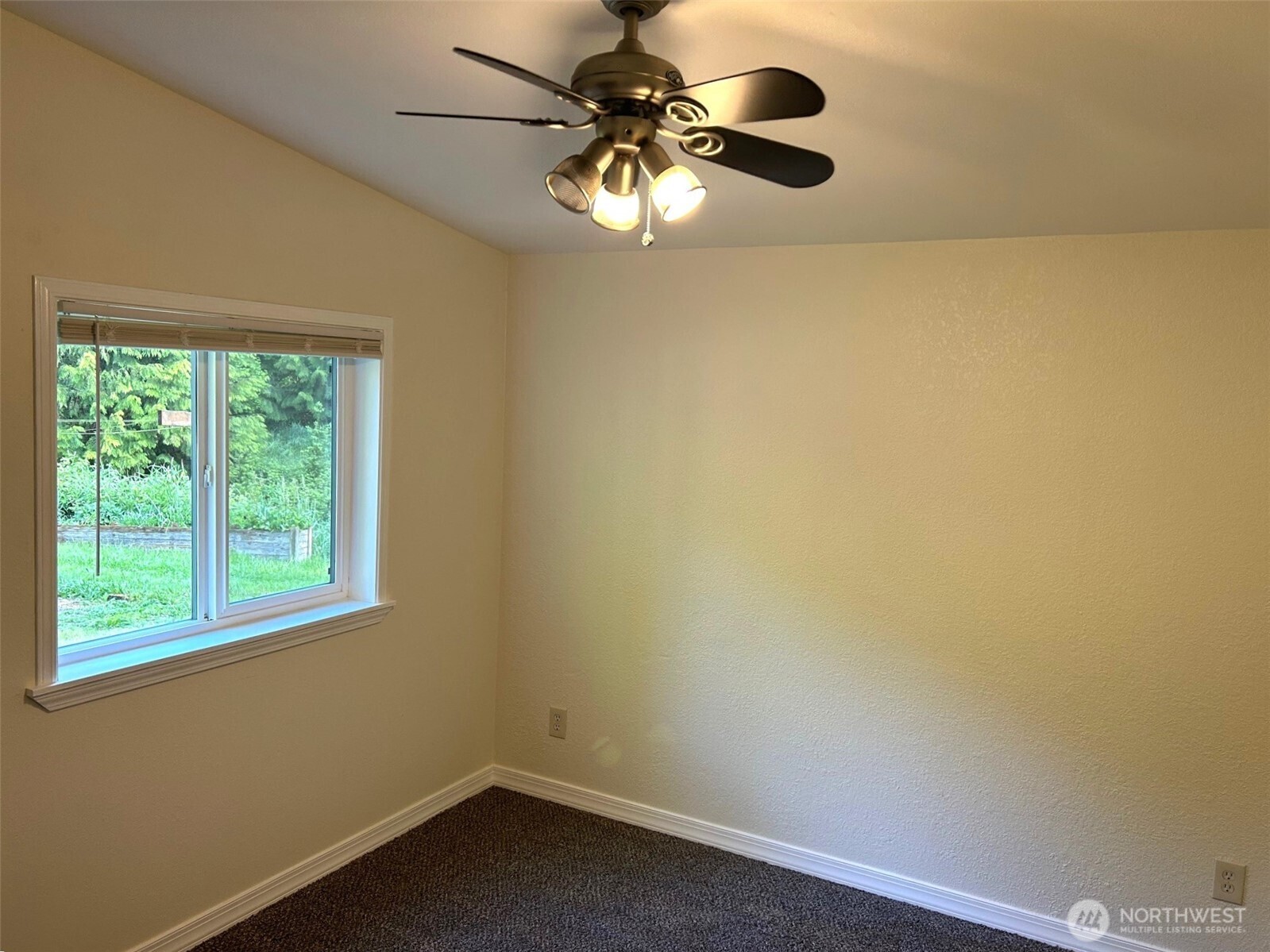 153 Ravena Lane Kelso WA 98626