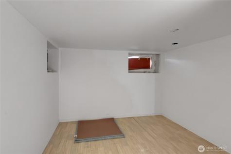 1216 S 37th Street Tacoma WA 98418