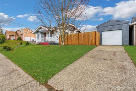 1216 S 37th Street Tacoma WA 98418