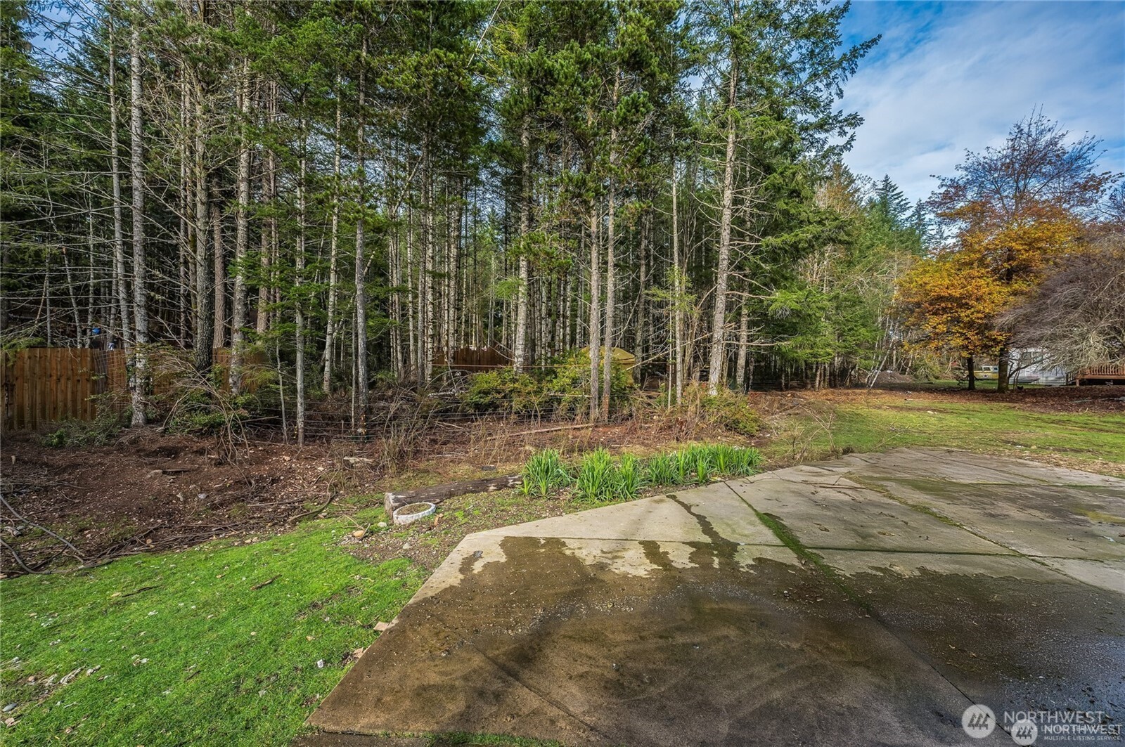 8993 SW Lake Flora Road Port Orchard WA 98367