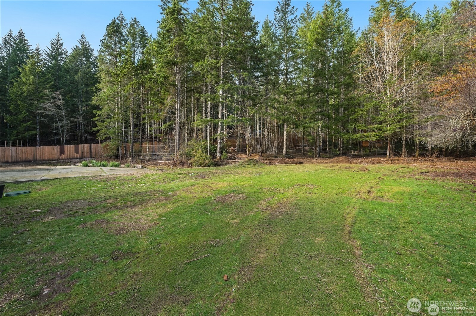 8993 SW Lake Flora Road Port Orchard WA 98367