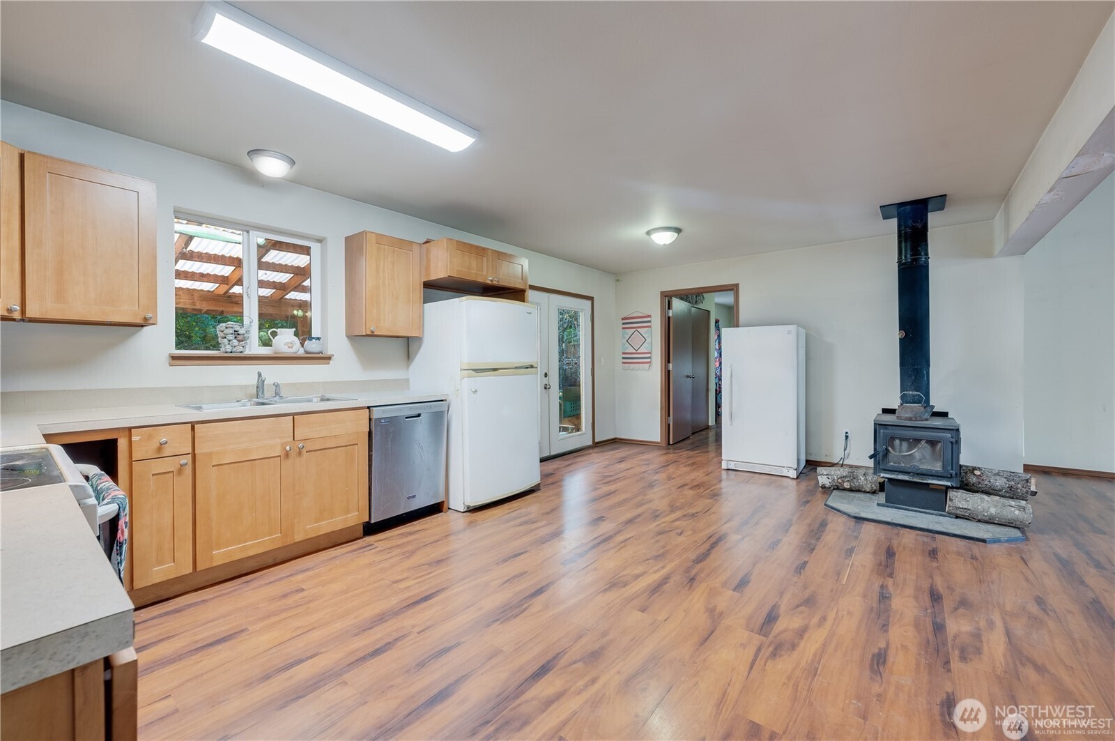 8993 SW Lake Flora Road Port Orchard WA 98367