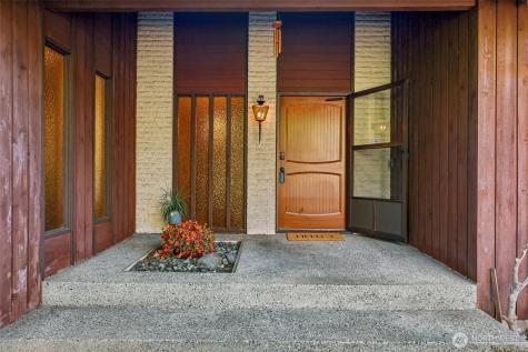 5712 Parkside Drive Marysville WA 98270