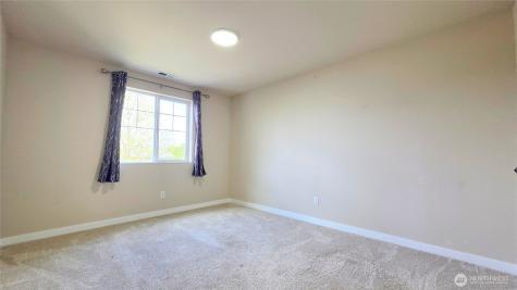 17933 73rd Avenue E Puyallup WA 98375
