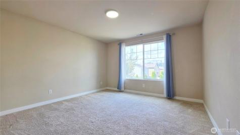 17933 73rd Avenue E Puyallup WA 98375