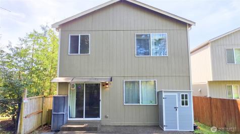 17933 73rd Avenue E Puyallup WA 98375