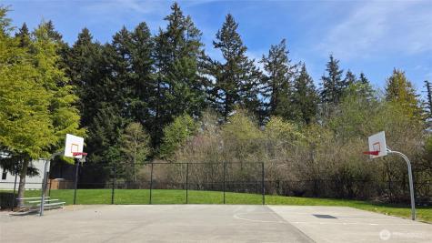 17933 73rd Avenue E Puyallup WA 98375