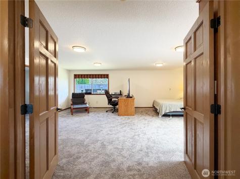 8825 Corbin Drive Everett WA 98204