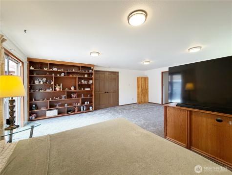 8825 Corbin Drive Everett WA 98204