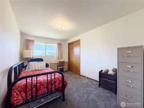8825 Corbin Drive Everett WA 98204