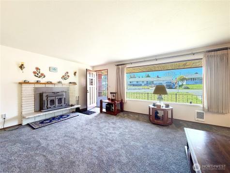 8825 Corbin Drive Everett WA 98204