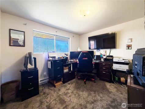 8825 Corbin Drive Everett WA 98204