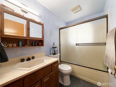 8825 Corbin Drive Everett WA 98204