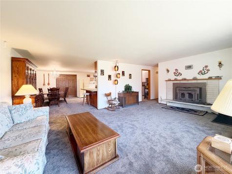 8825 Corbin Drive Everett WA 98204