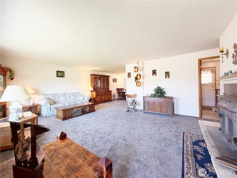 8825 Corbin Drive Everett WA 98204
