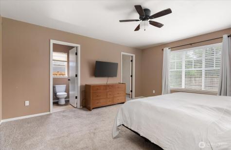 1958 SW Rock Rose Drive Oak Harbor WA 98277