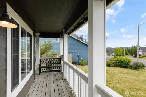 1958 SW Rock Rose Drive Oak Harbor WA 98277