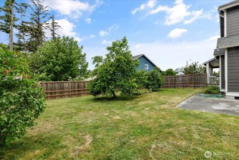 1958 SW Rock Rose Drive Oak Harbor WA 98277