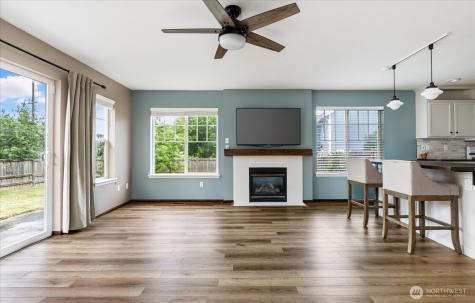 1958 SW Rock Rose Drive Oak Harbor WA 98277