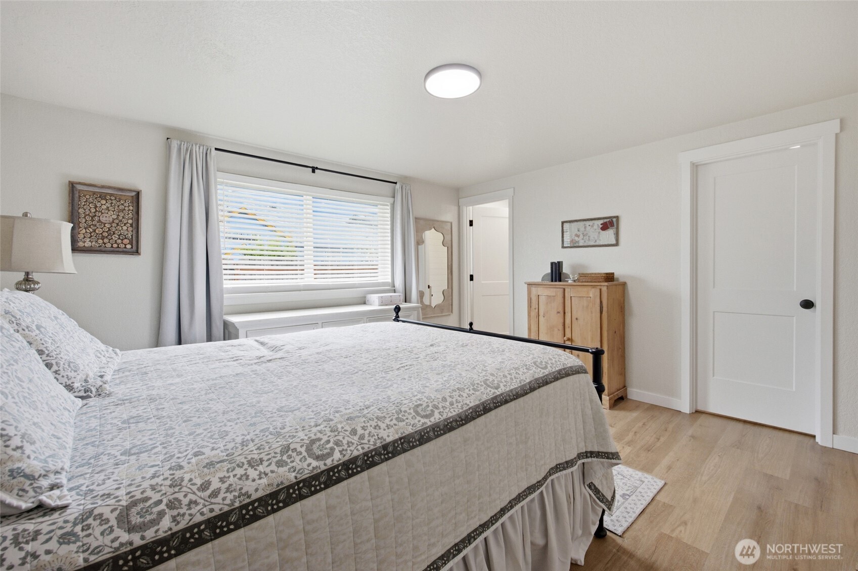 5725 58th Court SE Lacey WA 98513