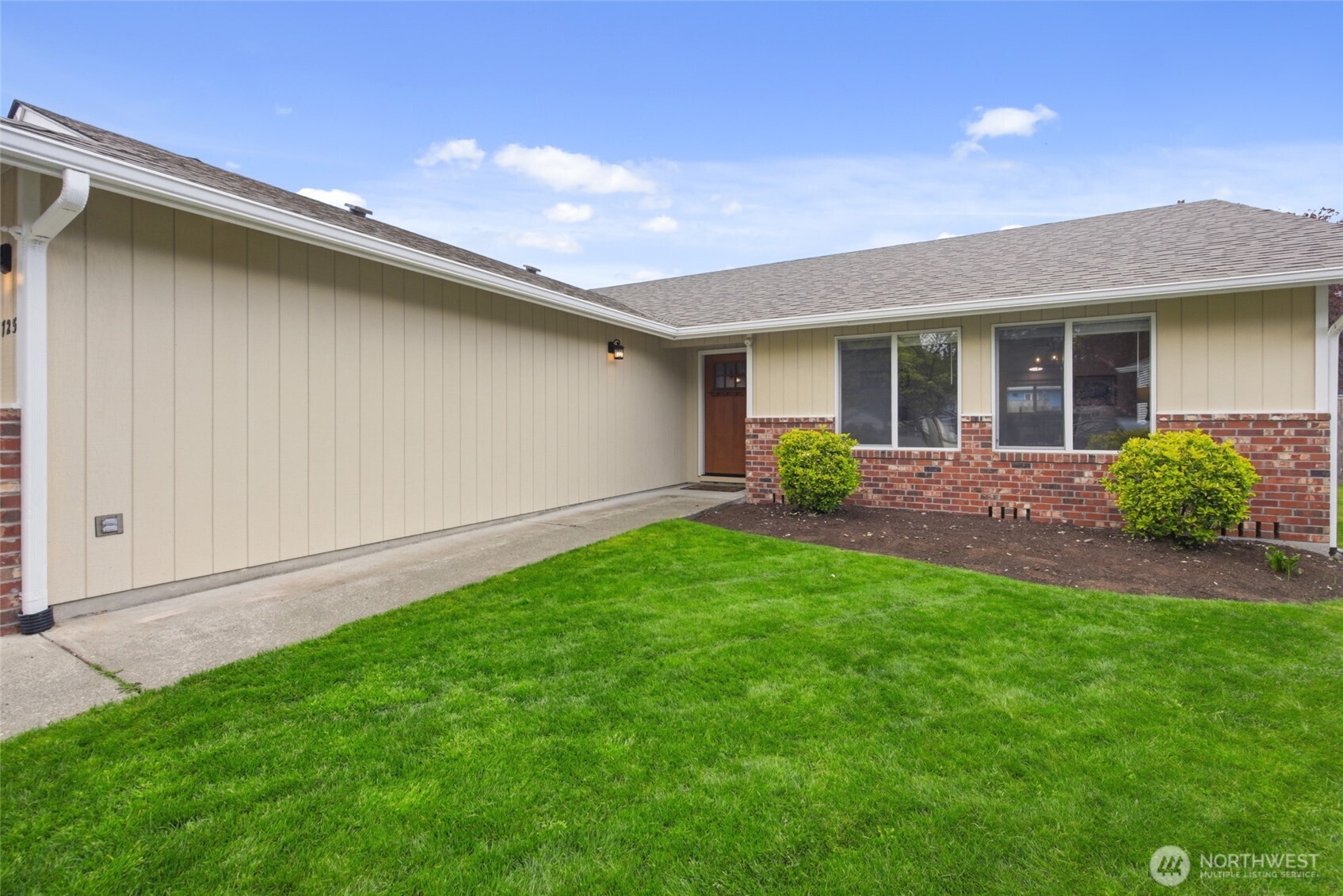 5725 58th Court SE Lacey WA 98513