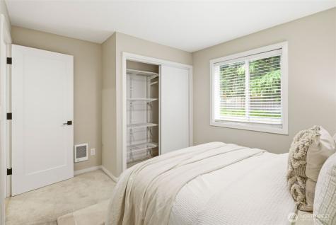1934 A Street SE Auburn WA 98002